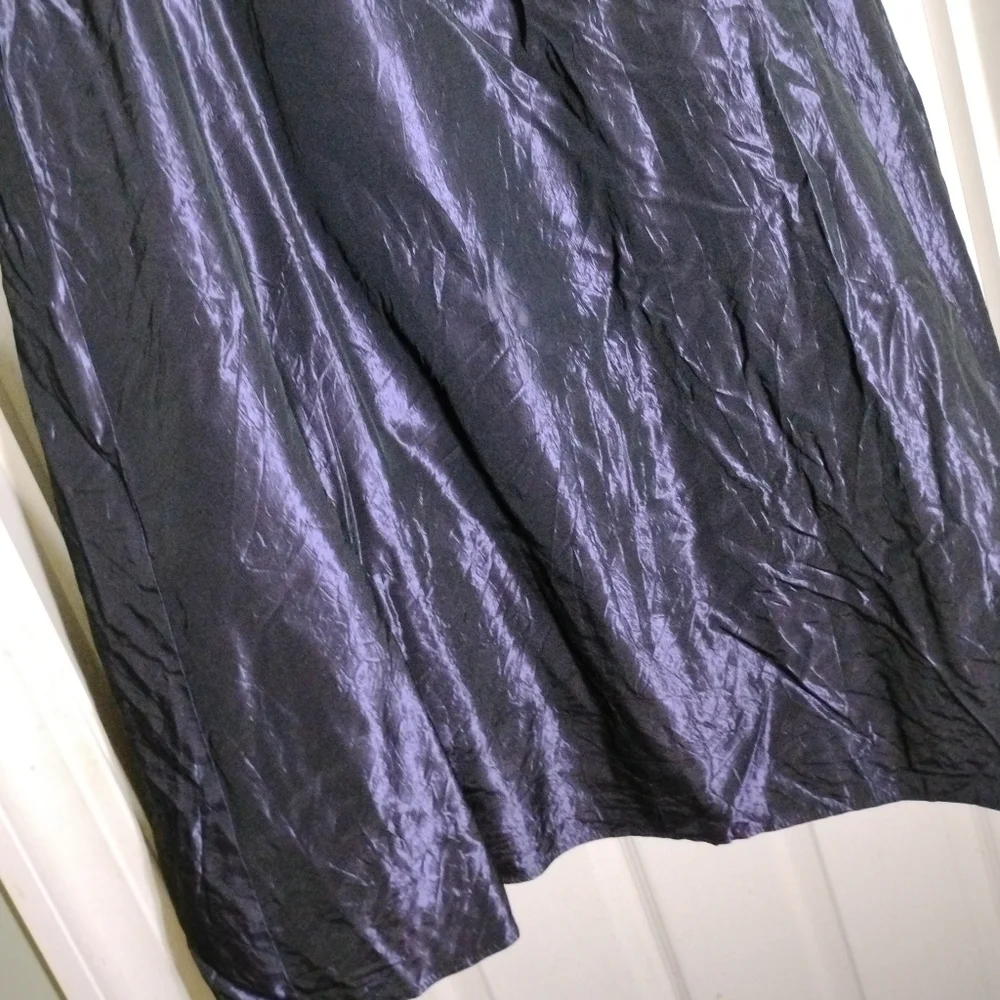 Vtg BCBG MAXAZRIA Shiny Purple Maxi Skirt Women's Size 8